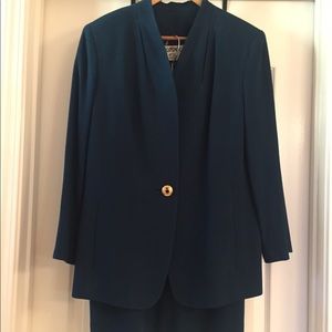 Kasper Skirt Suit